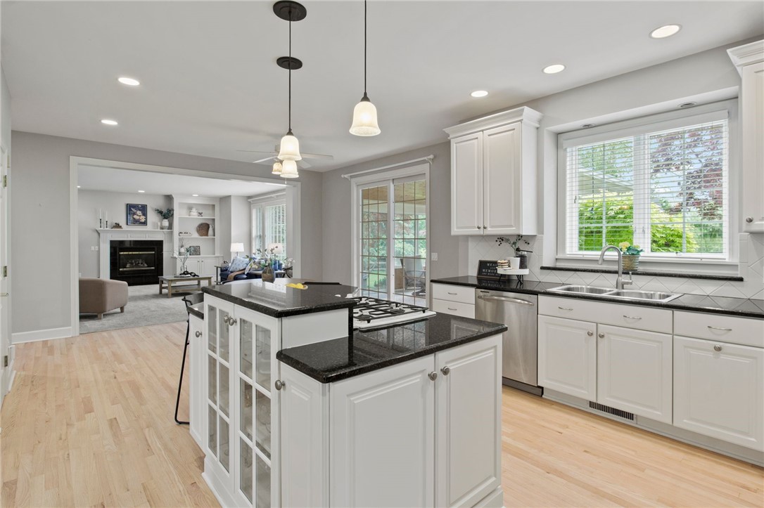 23 Beach Flint Way, Victor, New York image 15