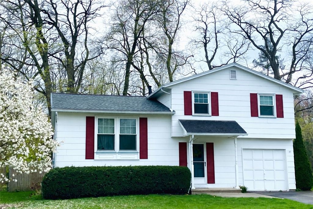 Photo of 37 Penhurst Road, Brighton, NY 14610 (MLS # R1671402)