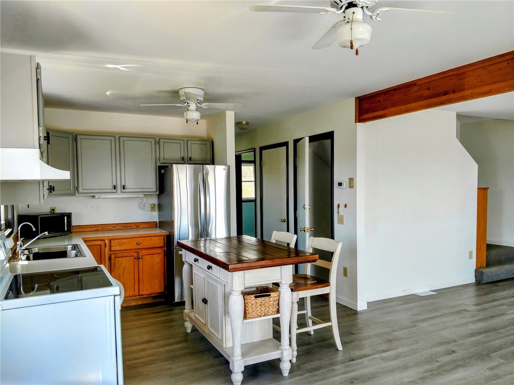9815 Middle Road, Pulteney, New York image 13