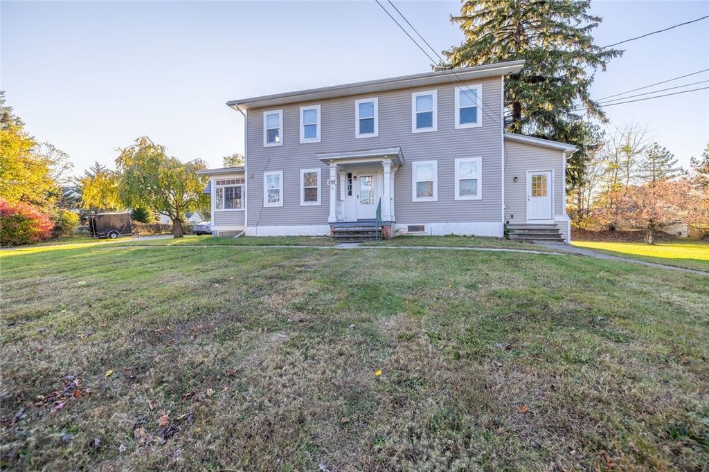 Photo of 757 Holt Rd Apt. 2 Rd, Webster, NY 14580 (MLS # R1651945)