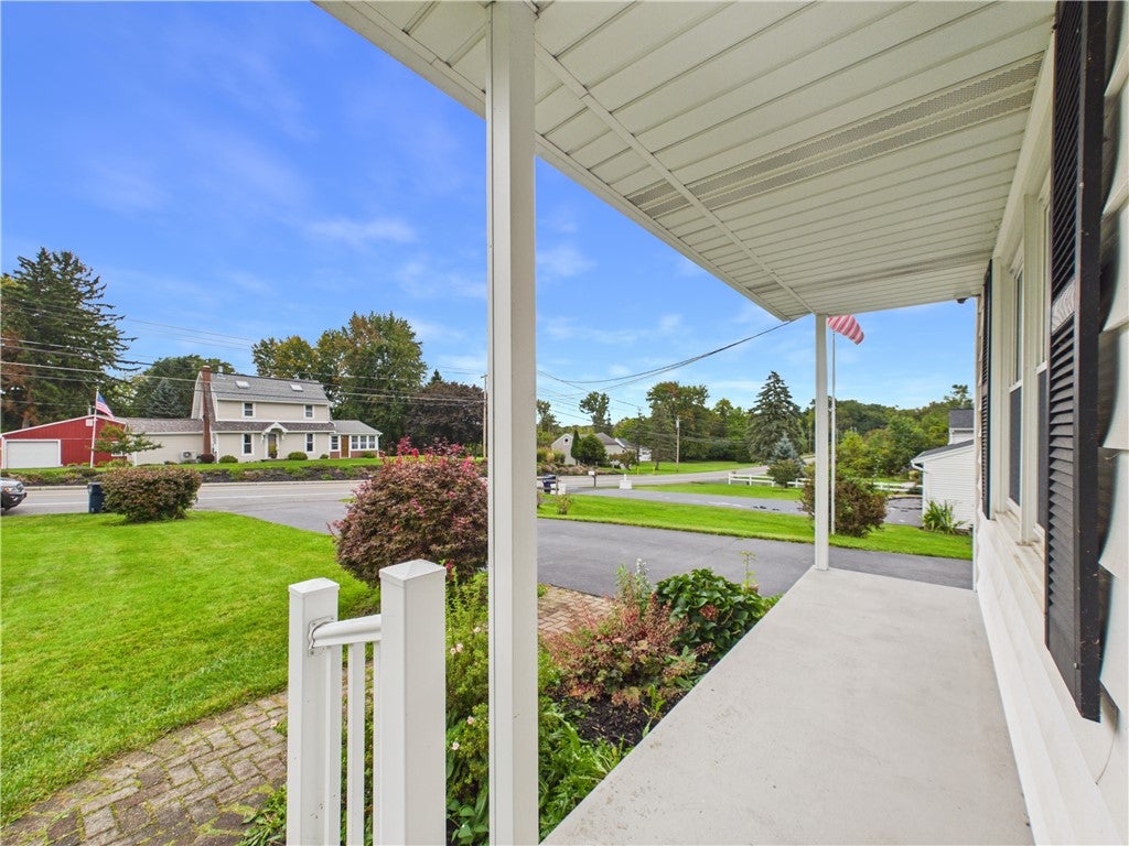 107 Reeves Rd