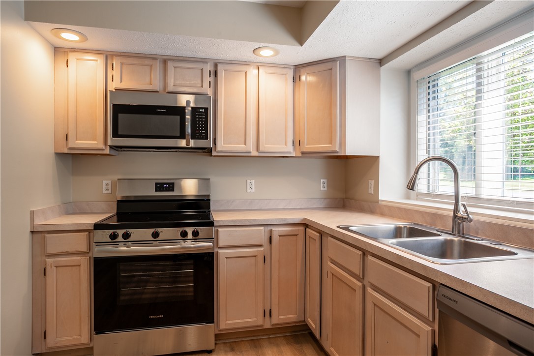 Search Properties 4 2268 penfield road