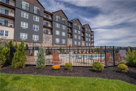 Photo for 205 Lakeshore Drive 516