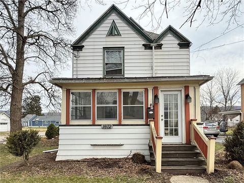 Homes For Sale - 1672 Grand Central Avenue<br/> Chemung County, Elmira, NY 14903