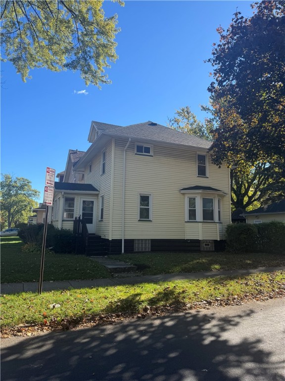 451 Lakeview Park