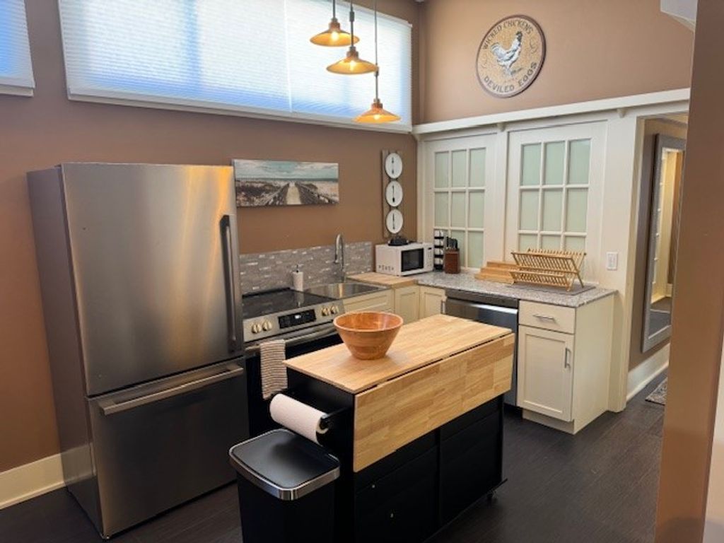 Photo of 651 park Avenue, Rochester, NY 14607 (MLS # R1633450)