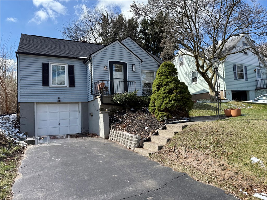 573 Falstaff Road, Irondequoit, New York image 2