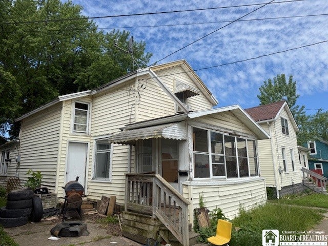 209 Dove Street
