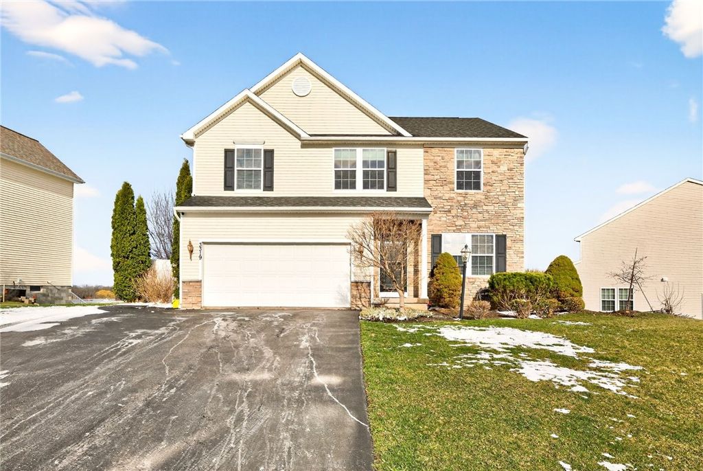 Photo of 3319 Dandelion Trail, Canandaigua Town, NY 14424 (MLS # R1667544)