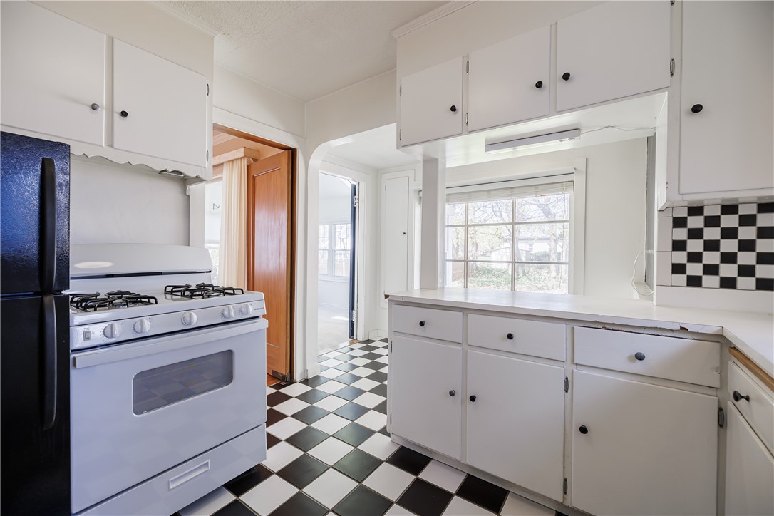 22 Colebourne Road, Rochester, New York image 6