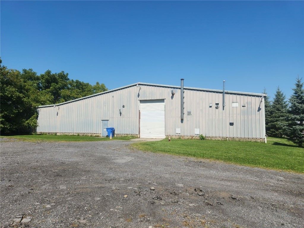 Photo of 51 Central Ave, Geneva City, NY 14456 (MLS # R1562123)