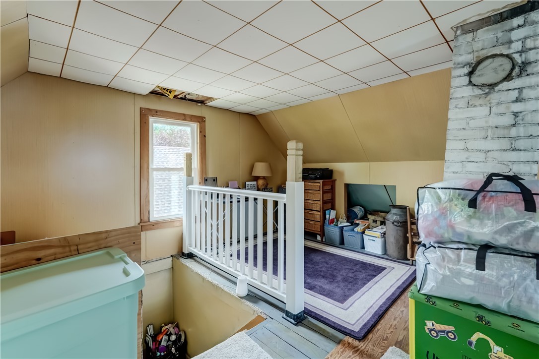 222 East Avenue, East Rochester, New York image 27