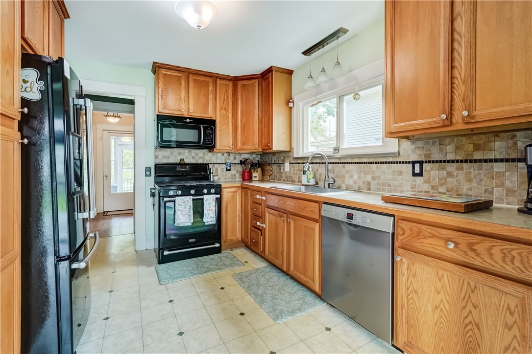 222 East Avenue, East Rochester, New York image 13