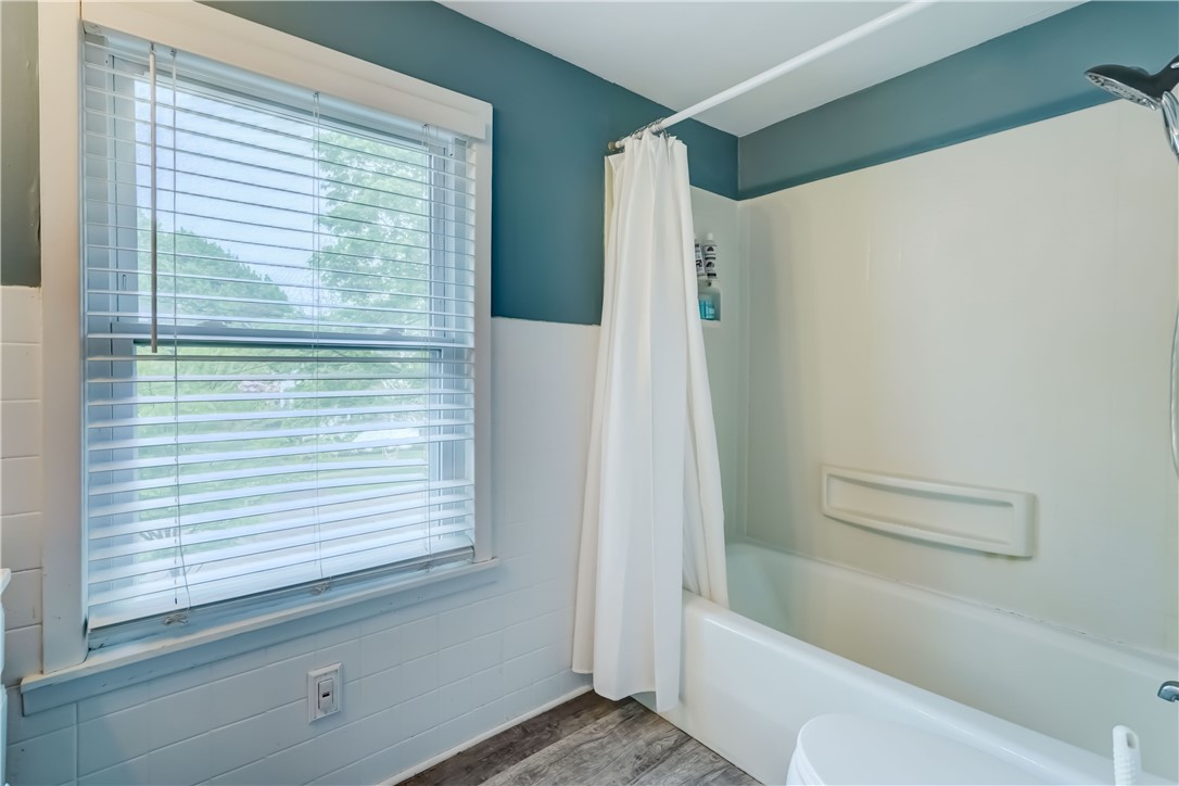 222 East Avenue, East Rochester, New York image 21