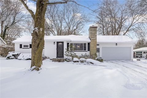 Photo of 3463 W Ridge Road, Greece, NY 14626 (MLS # R1659675)