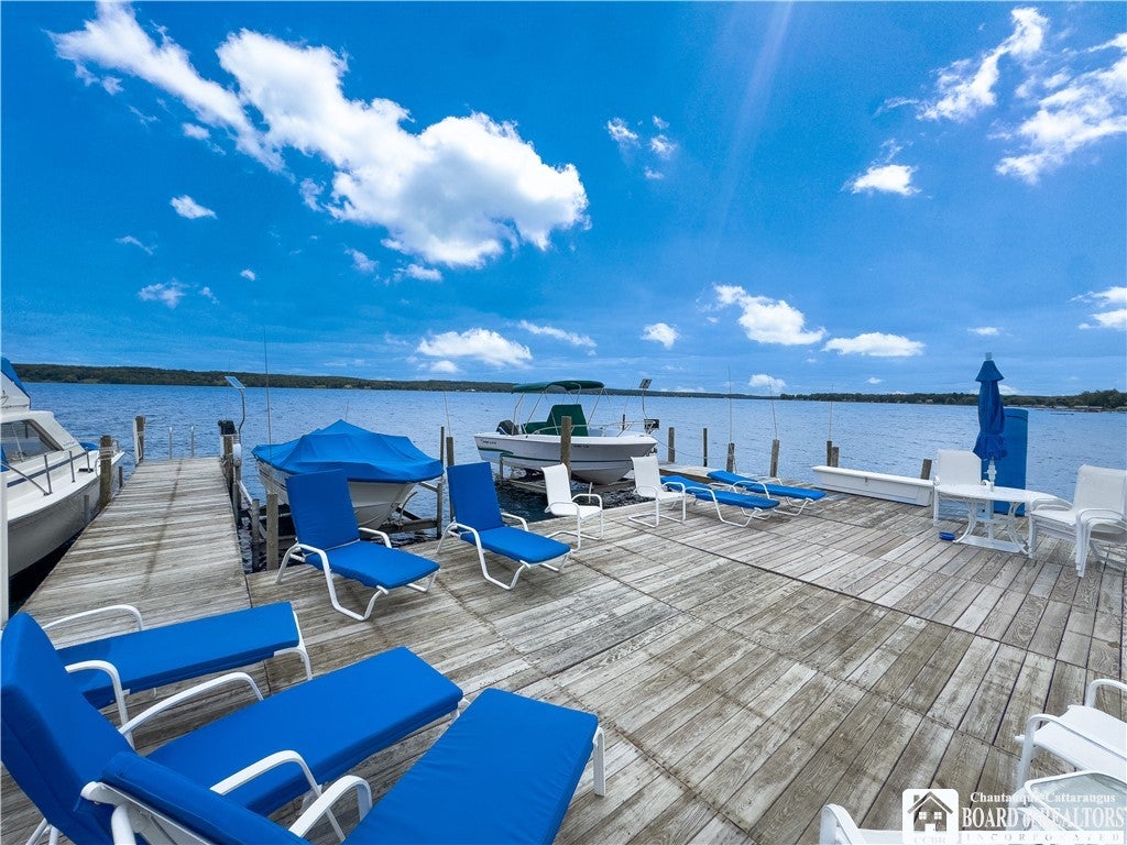 48 S Lake Drive