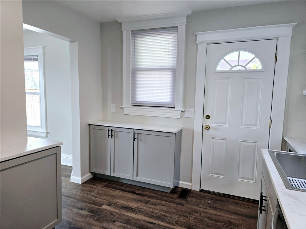 279 Rosewood Terrace, Rochester, New York image 16