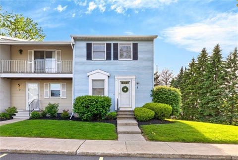 Townhouse For Sale - 1 Southfield Drive<br/> Monroe County, Webster, NY 14580