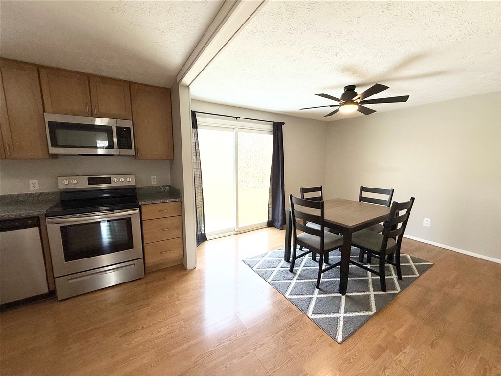 5756 Dalton Drive, Farmington, New York image 22