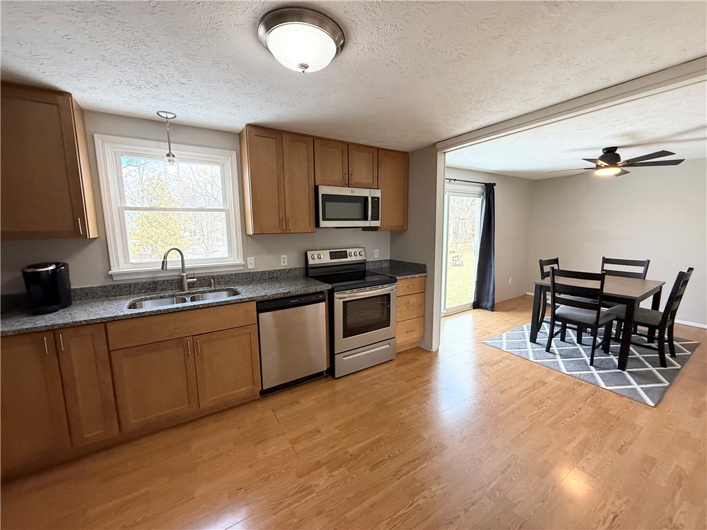 5756 Dalton Drive, Farmington, New York image 21