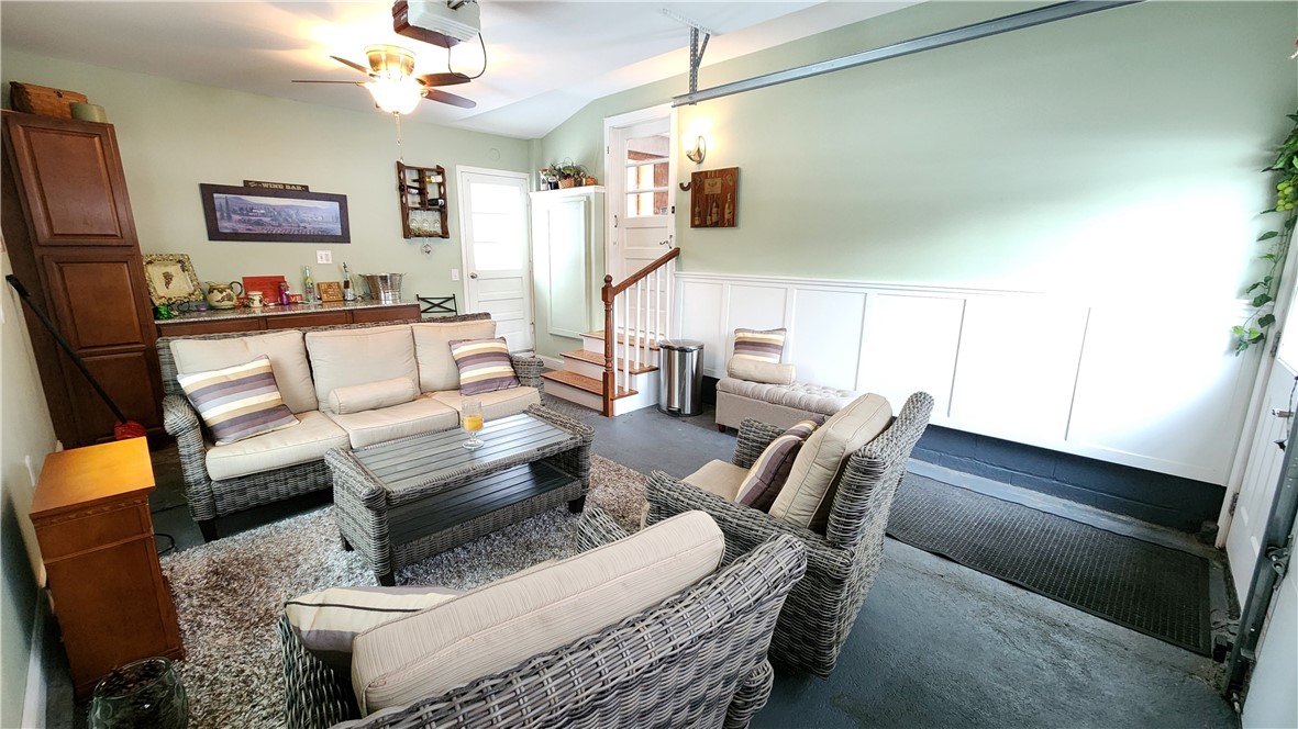 208 Oakwood Lane, Webster, New York image 34