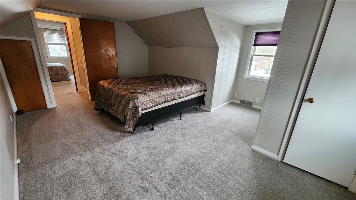 208 Oakwood Lane, Webster, New York image 31