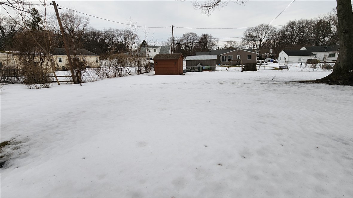 208 Oakwood Lane, Webster, New York image 45
