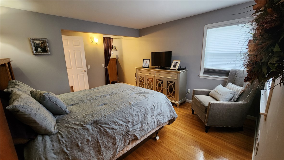 208 Oakwood Lane, Webster, New York image 20