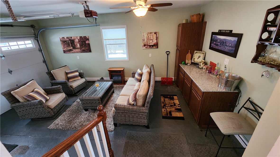 208 Oakwood Lane, Webster, New York image 36