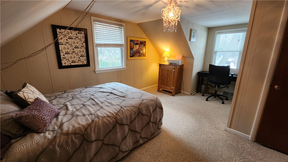 208 Oakwood Lane, Webster, New York image 27