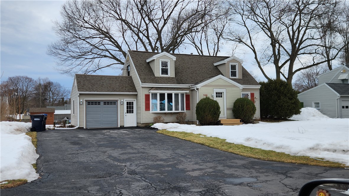 208 Oakwood Lane, Webster, New York image 47