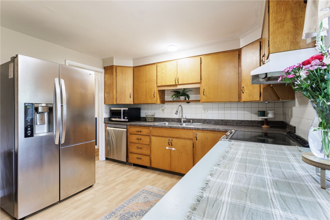 24 Emeralda Road, Gates, New York image 16