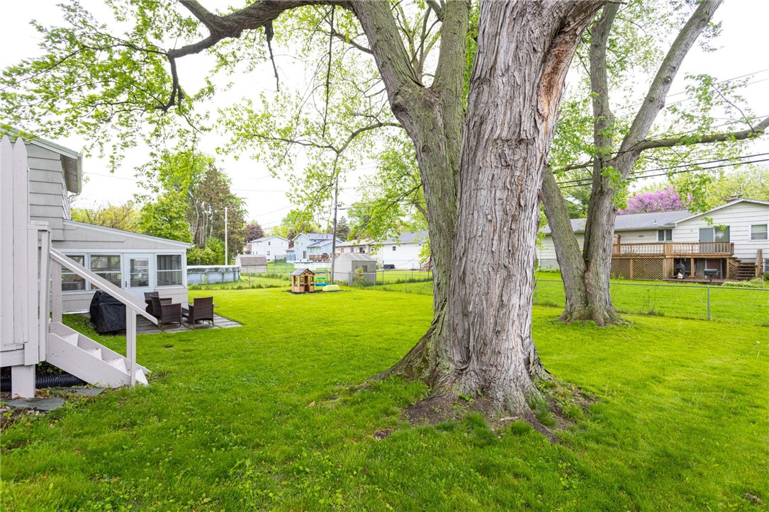 24 Emeralda Road, Gates, New York image 9