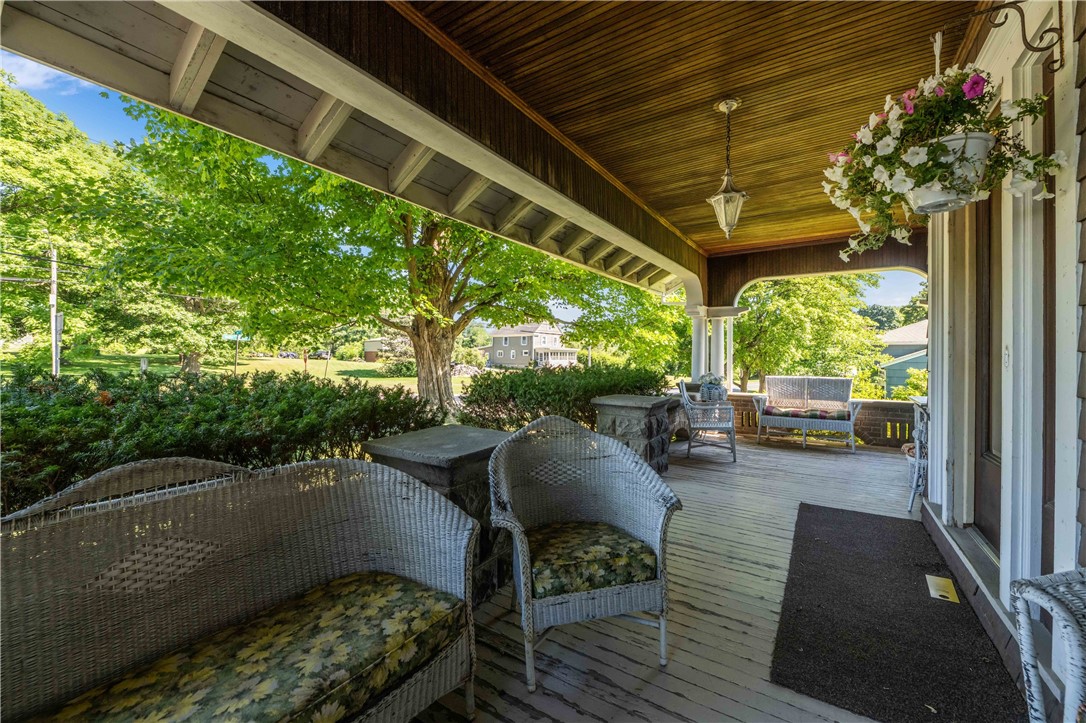 Search Properties 4 7623 hamilton street