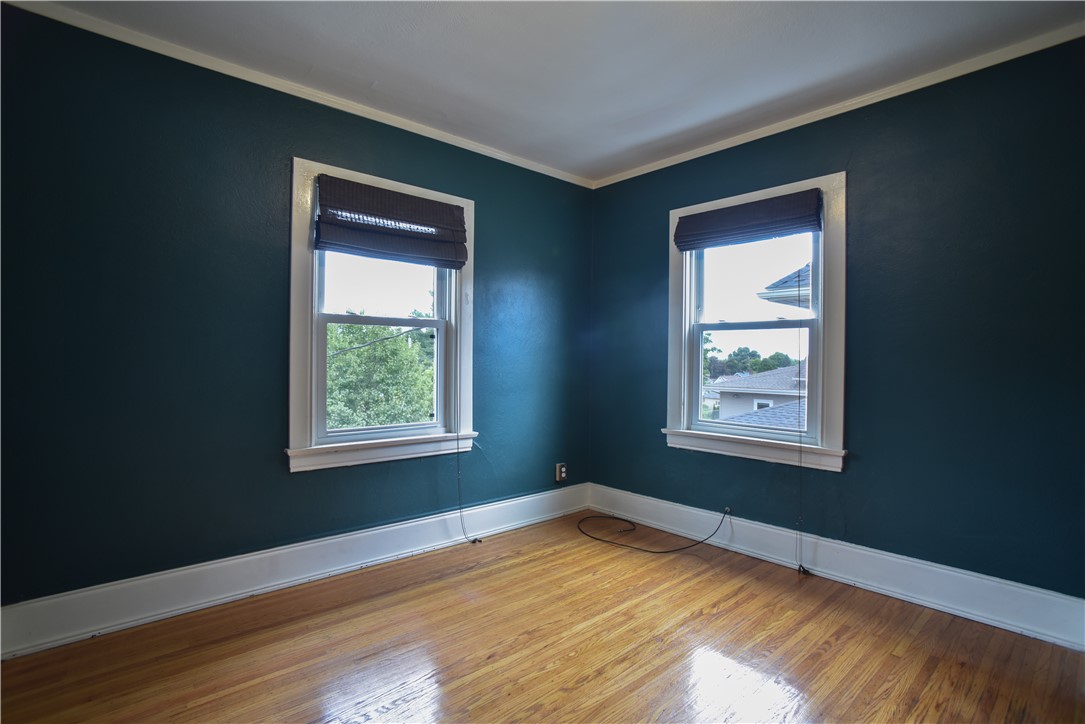 46 Empire Boulevard, Irondequoit, New York image 10