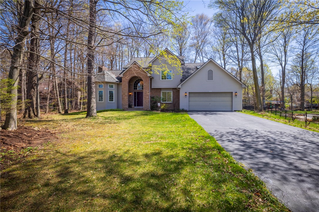 899 Friar Tuck Lane, Webster, New York image 1
