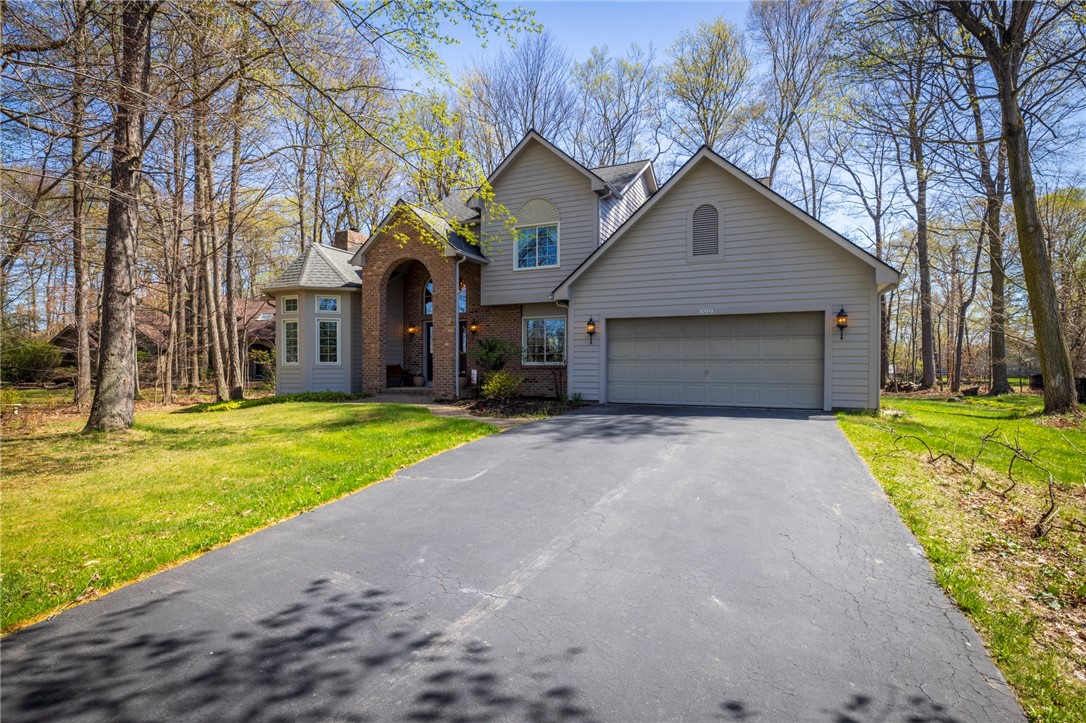 899 Friar Tuck Lane, Webster, New York image 2