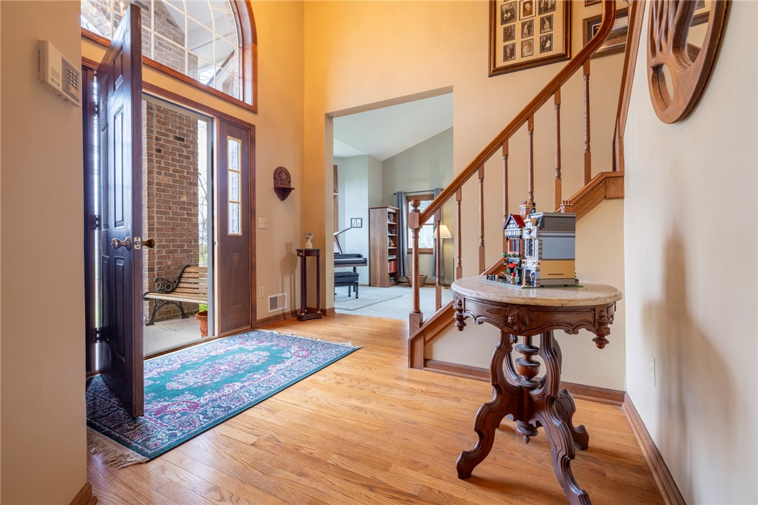 899 Friar Tuck Lane, Webster, New York image 8