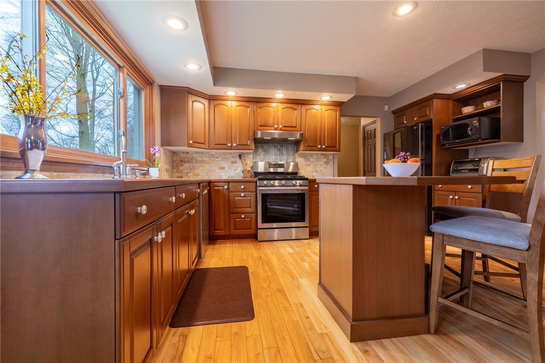 899 Friar Tuck Lane, Webster, New York image 21