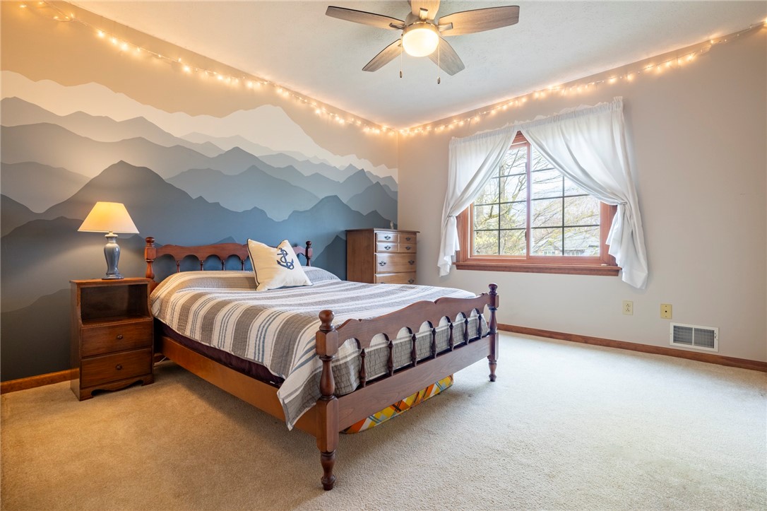 899 Friar Tuck Lane, Webster, New York image 37