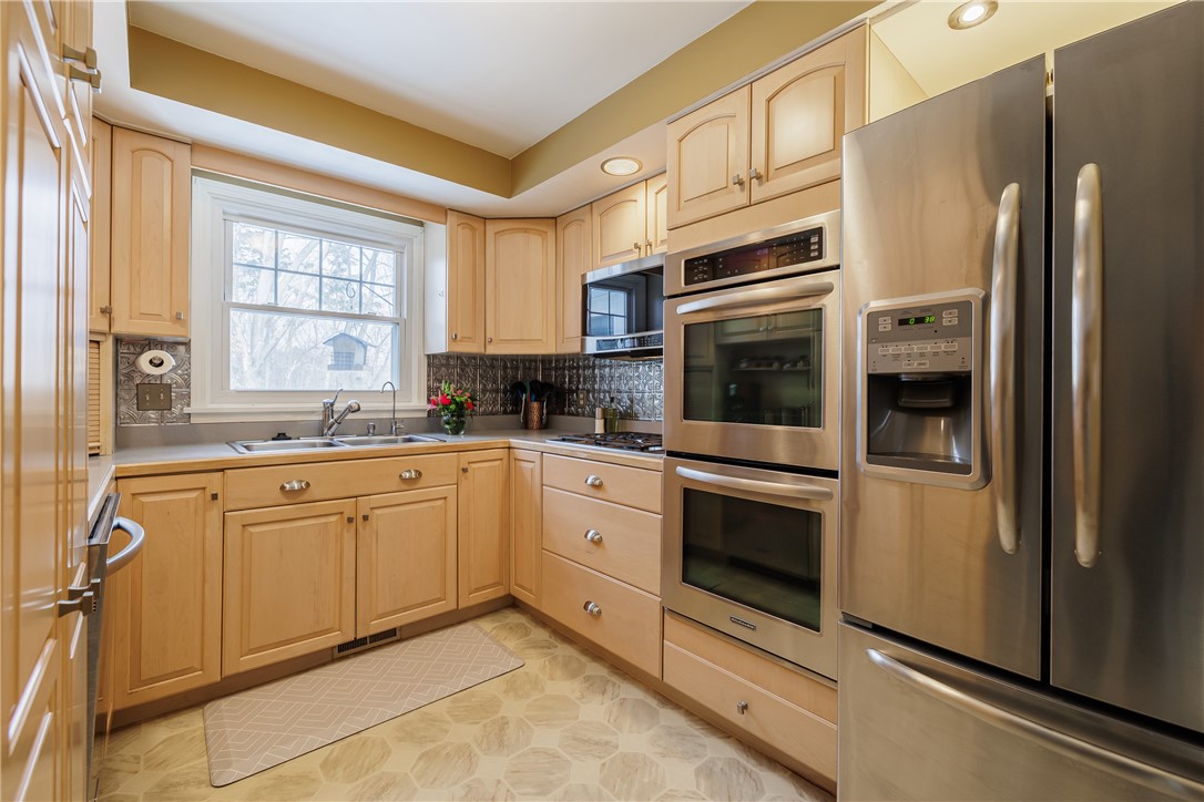 282 Churchill Drive, Greece, New York image 12