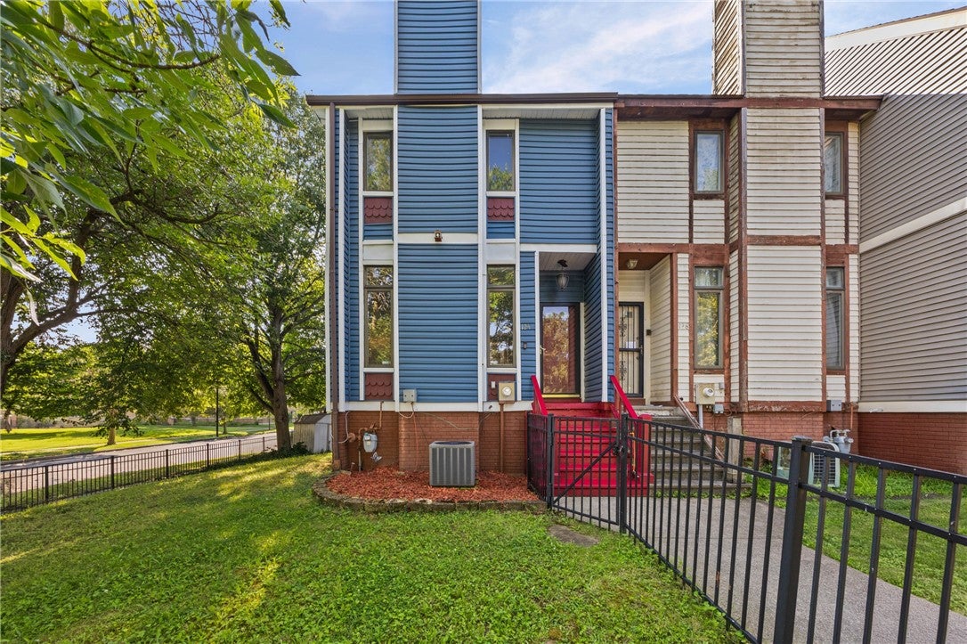 124 Adams Street
