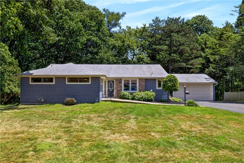 Homes For Sale - 490 Van Voorhis Avenue<br/> Irondequoit, NY 14617