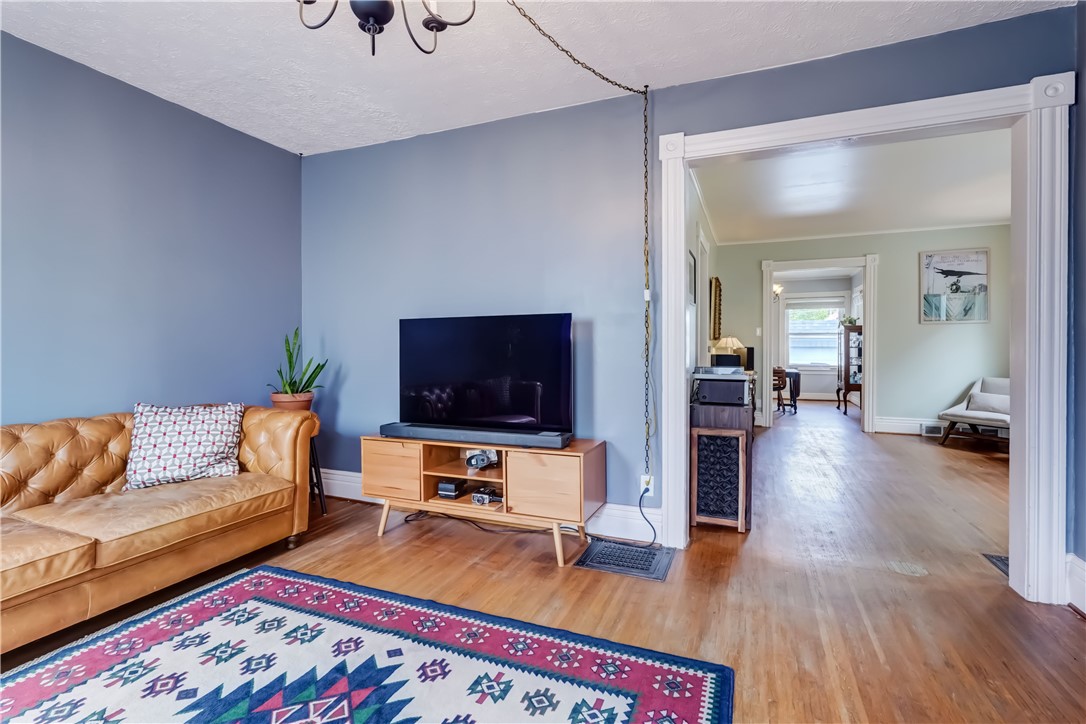 680 Linden Street, Rochester, New York image 9