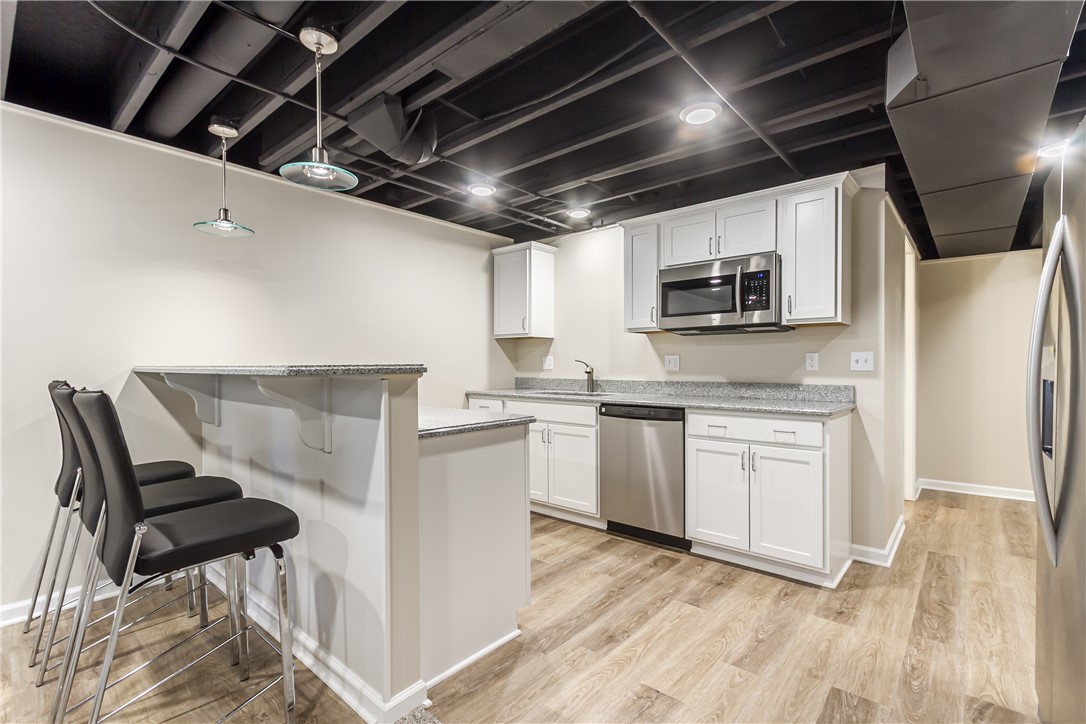 55 Meadow Cove Road, Pittsford, New York image 30
