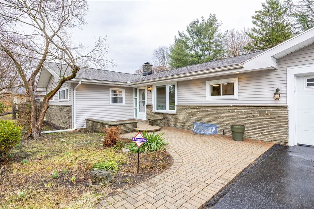 Photo of 11 Santa Drive, Perinton, NY 14534 (MLS # R1665107)
