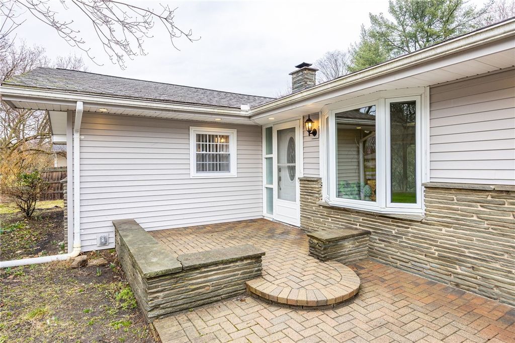 Photo of 11 Santa Drive, Perinton, NY 14534 (MLS # R1665107)