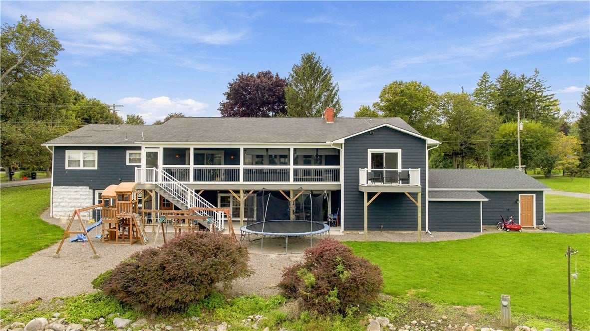 56 White Springs Ln