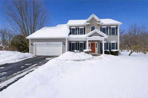 Photo of 643 Kayloc Circle, Webster, NY 14580 (MLS # R1660545)