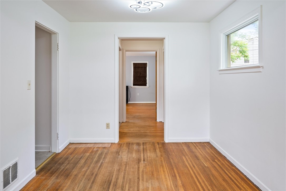 14 Fisher Road, Gates, New York image 9